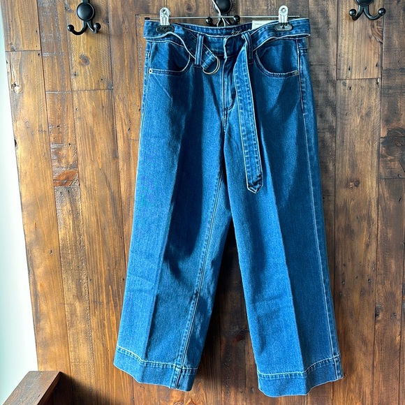 Universal Thread Jeans - Picture 1 of 4